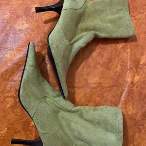 Size 7 heel boots